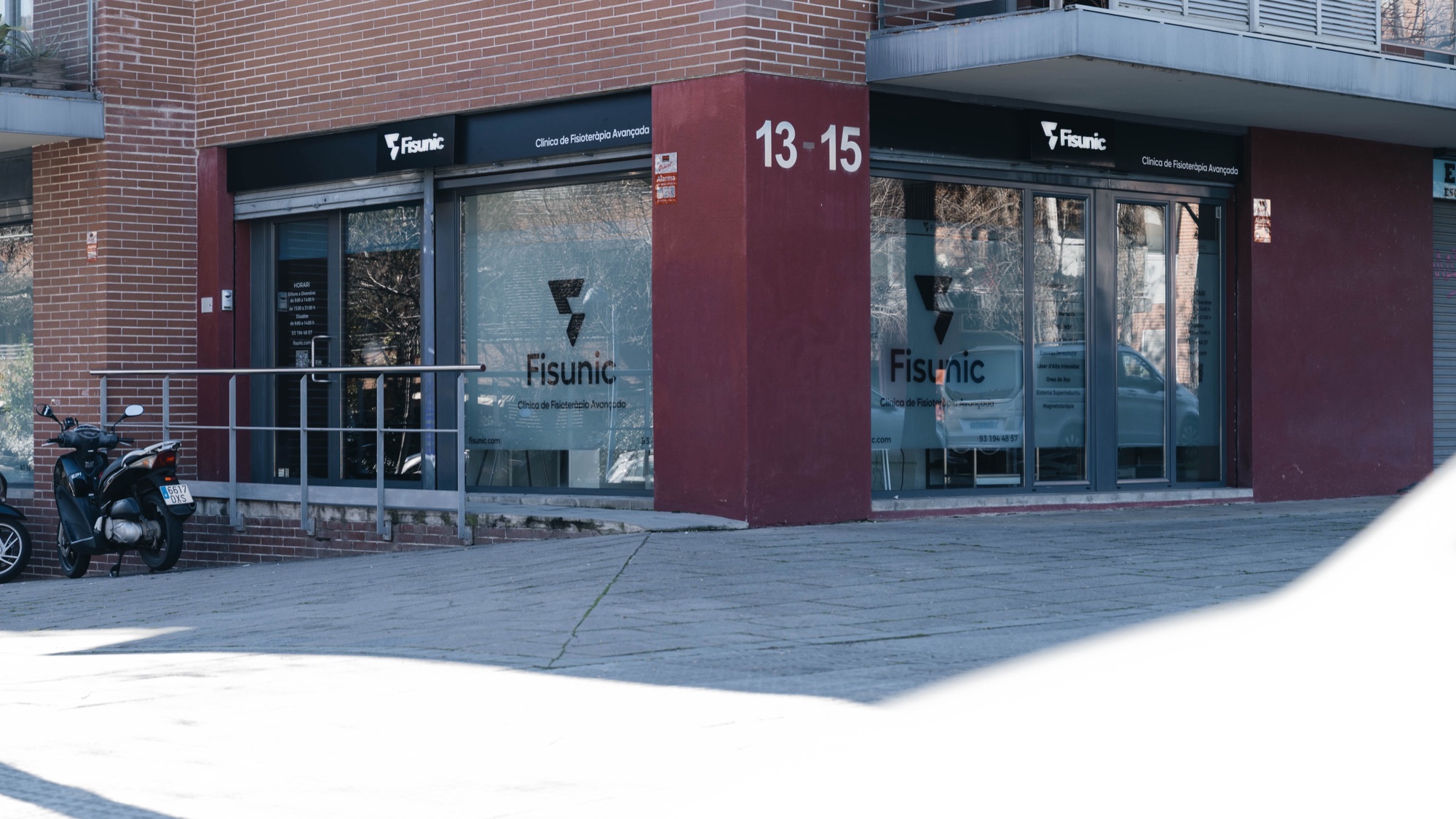 Exterior de la clínica Fisunic a Sant Cugat del Vallès